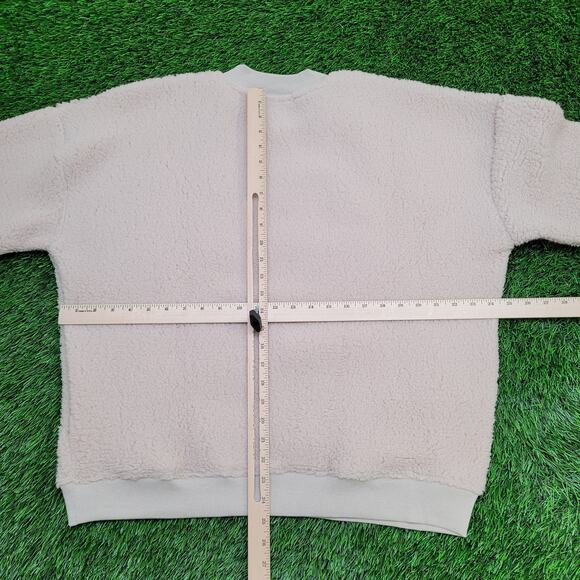 Sanrio Hello-Kitty Fuzzy BOA Sweater Womens Large 24x25 Baggy - Picture 5 of 13